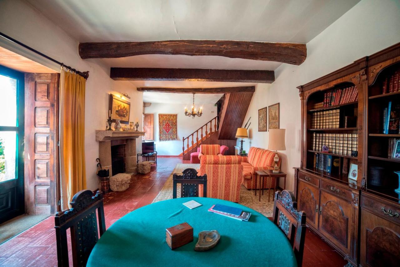 Casa Dos Assentos De Quintiaes Panzió Barcelos Kültér fotó