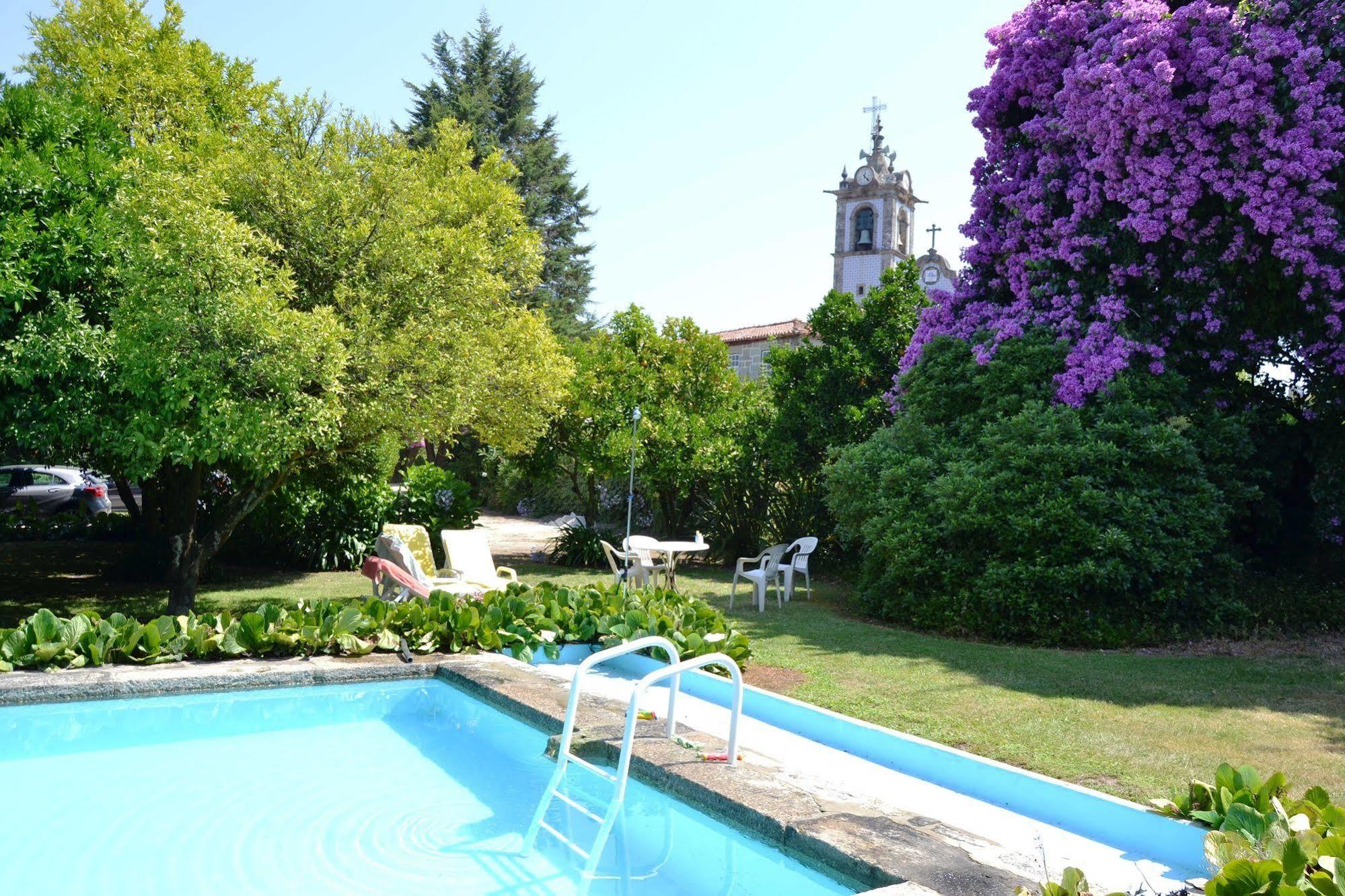 Casa Dos Assentos De Quintiaes Panzió Barcelos Kültér fotó