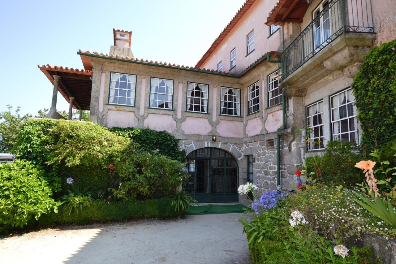 Casa Dos Assentos De Quintiaes Panzió Barcelos Kültér fotó